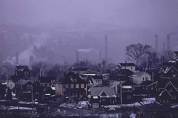 United States Steel Corporation Coke Plant In A Valley Surrounded By Homes At Clairton, Pennsylvania 20 Miles South Of Pittsburgh. 04/1973.