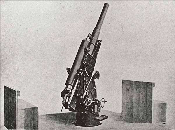 Krupp #2758 12-pounder Balloon gun on a transportable platform. November, 1914.